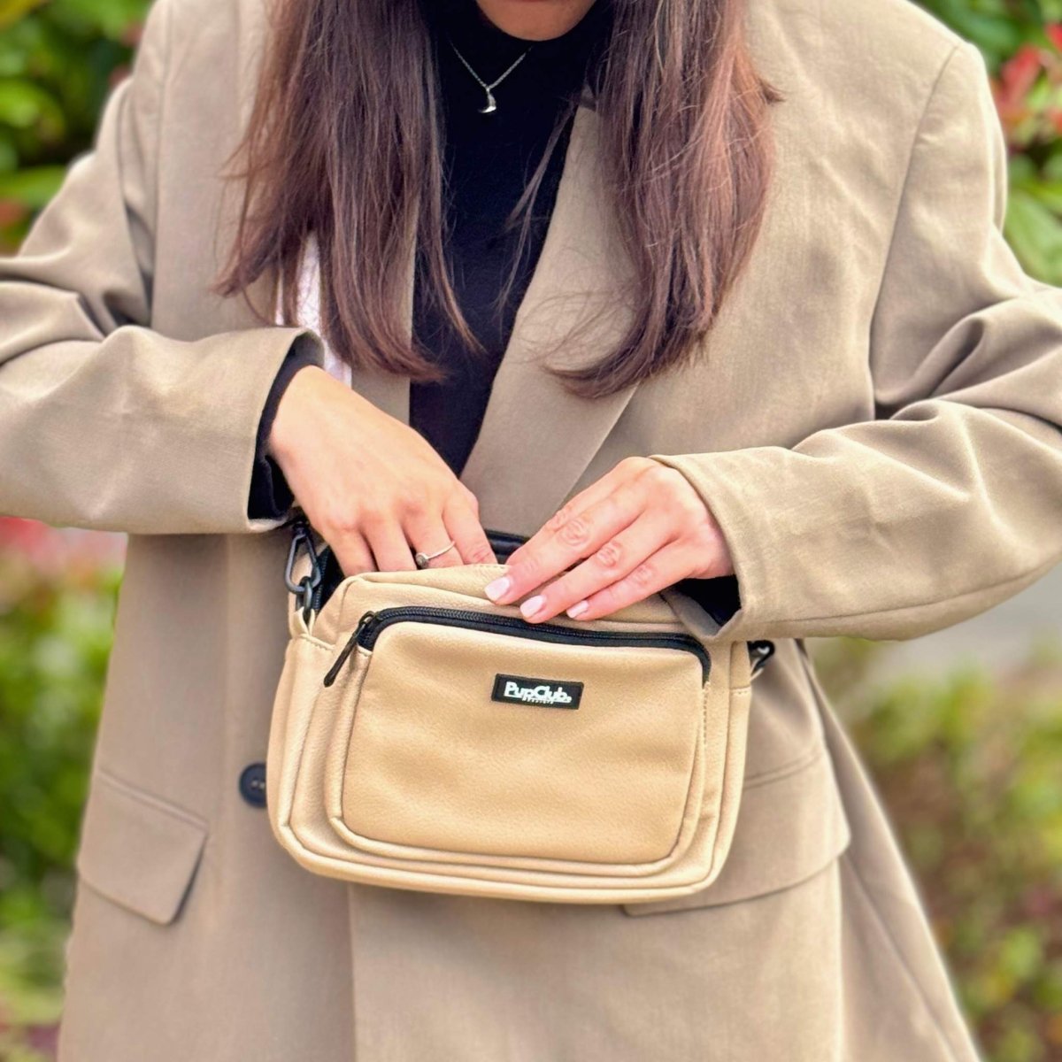 crossbody dog walking bag - Tan vegan leather - Pupclub Couture